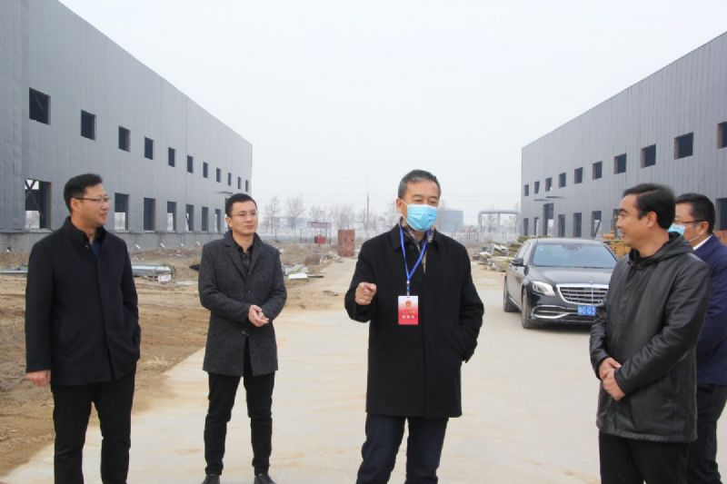 市人大常委會黨組書記、主任李中福一行到龍港新材料公司調研