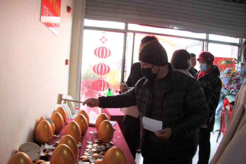 人山人海，瘋狂搶購(gòu)丨直擊龍港·育德園開(kāi)盤火爆現(xiàn)場(chǎng)！